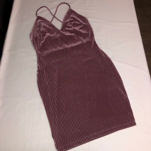💋2/$15 Pink velvet dress